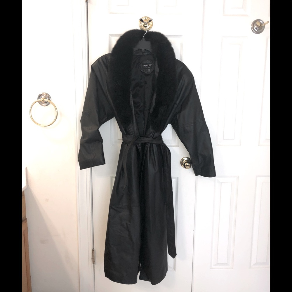 Vintage Leather Coat With Fur Collar